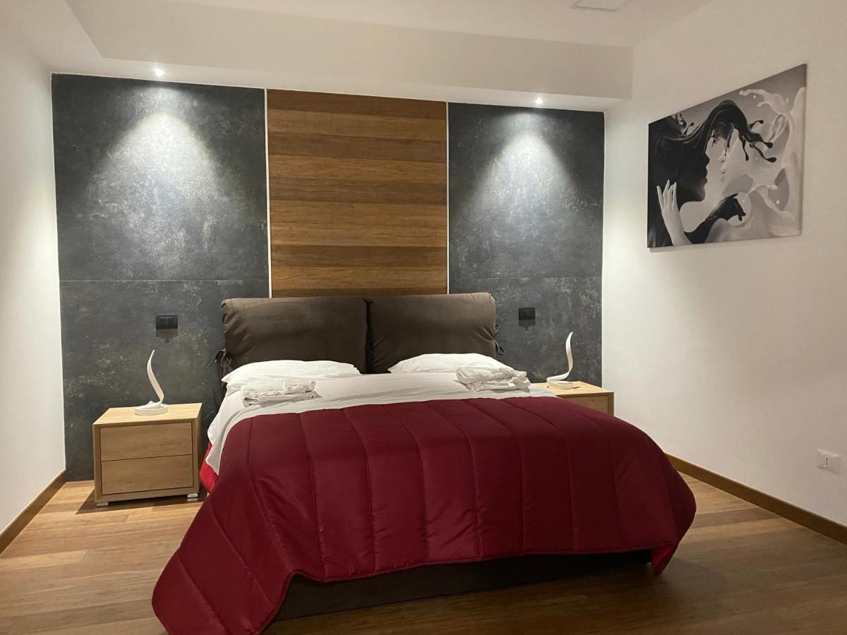 Eutuxia Appartement Tarente Buitenkant foto