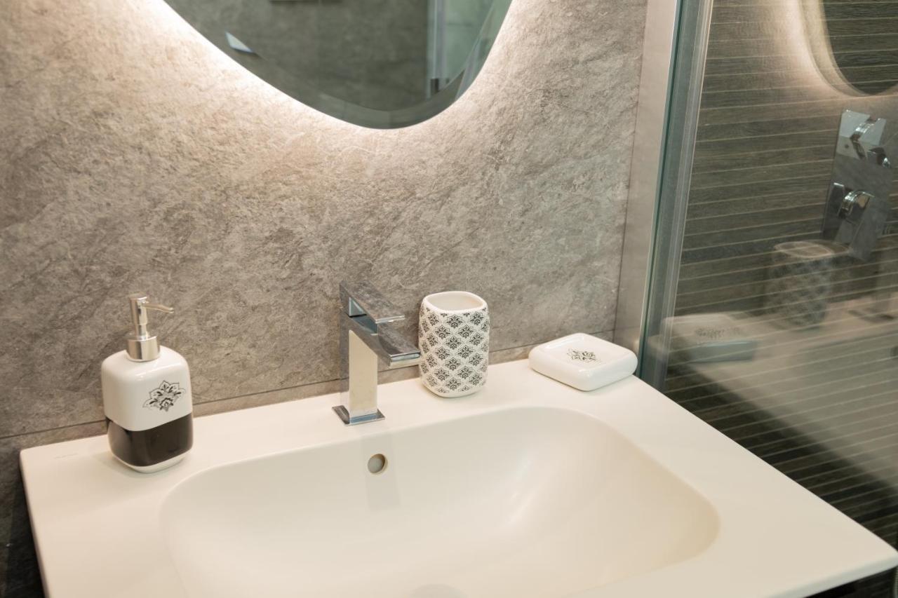 Eutuxia Appartement Tarente Buitenkant foto